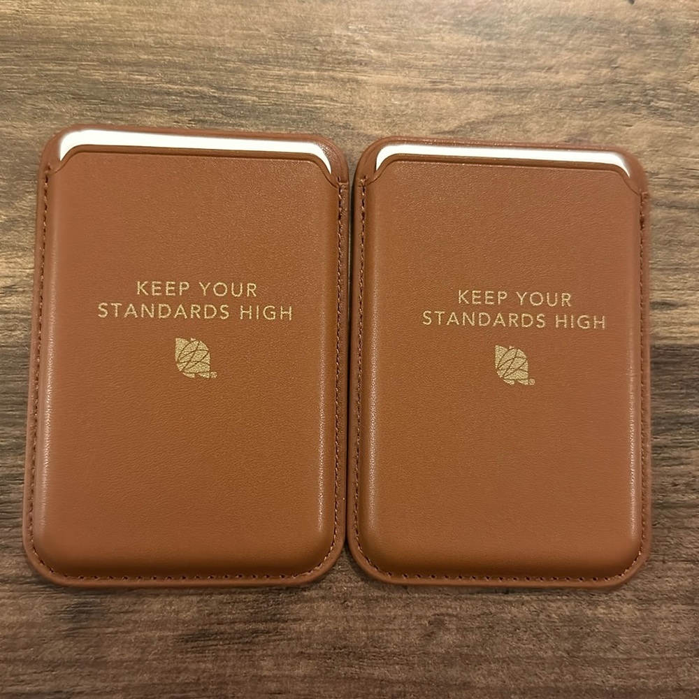 2 card holders for iPhone